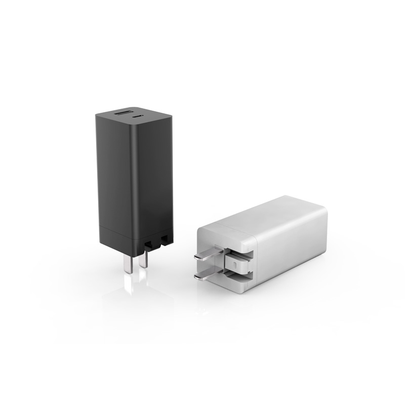 65W中規(guī)氮化鎵充電器